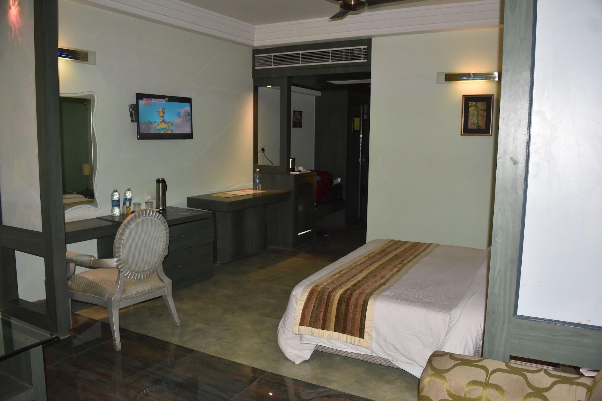 Готель K C Residency Vaishnodevi Катра Екстер'єр фото