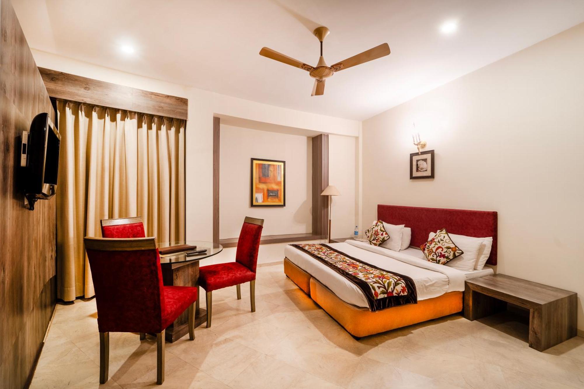 Готель K C Residency Vaishnodevi Катра Екстер'єр фото